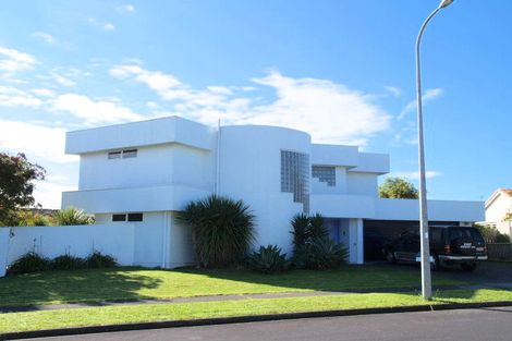 Photo of property in 35 Matterhorn Crescent, Northpark, Auckland, 2013