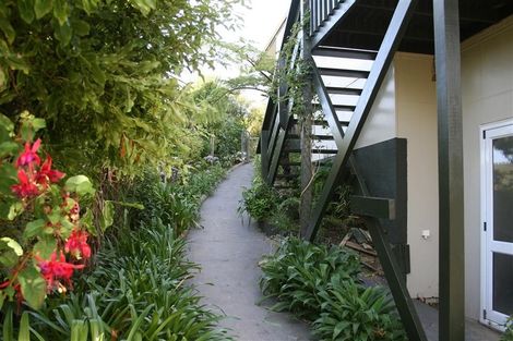 Photo of property in 1 Sasanqua Way, Crofton Downs, Wellington, 6035