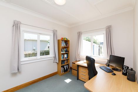 Photo of property in 51 Bryant Street, Takaro, Palmerston North, 4412