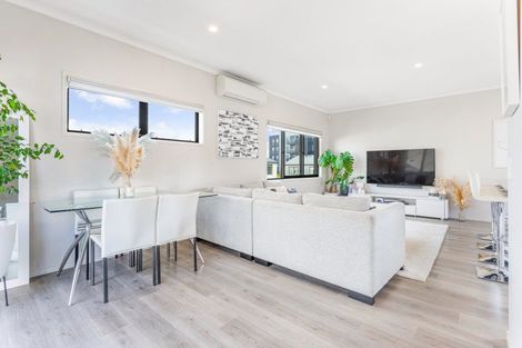 Photo of property in 37 Kerewhenua Crescent, Hobsonville, Auckland, 0616