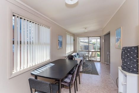 Photo of property in 70 Rua Avenue, Waitarere Beach, Levin, 5510