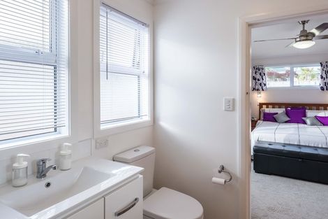 Photo of property in 46 Kaitawa Crescent, Paraparaumu, 5032