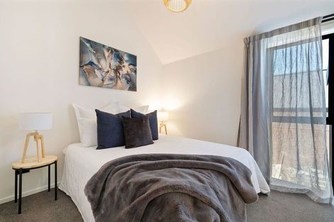 Photo of property in 5 Crossfall Lane, Jacks Point, 9371