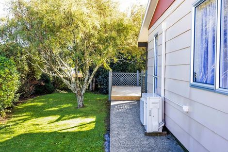 Photo of property in 22 Karaka Street, Inglewood, 4330