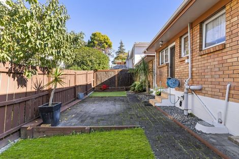 Photo of property in 4/112 Gossamer Drive, Pakuranga Heights, Auckland, 2010
