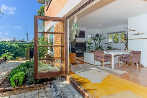 Photo of property in 75 Kahu Road, Fendalton, Christchurch, 8041