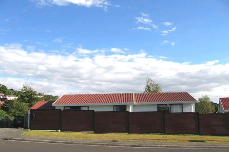 Photo of property in 1/22 Devonshire Road, Unsworth Heights, Auckland, 0632