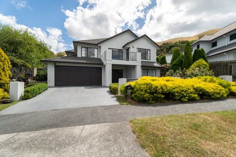 Photo of property in 53 Amesbury Drive, Churton Park, Wellington, 6037