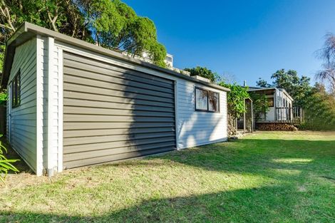 Photo of property in 38 Hicks Crescent, Waikanae Beach, Waikanae, 5036