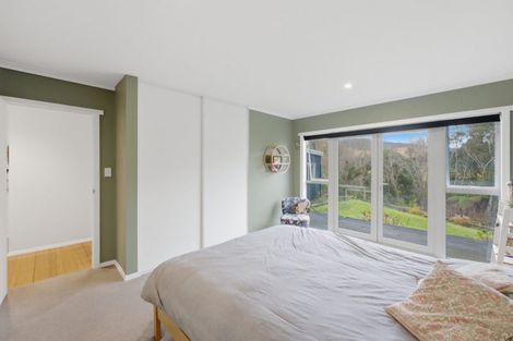 Photo of property in 82 Wairau Road, Oakura, 4314