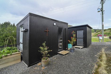 Photo of property in 1042a Kahuranaki Road, Kahuranaki, Havelock North, 4295