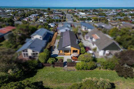 Photo of property in 2/238 Estuary Road, South New Brighton, Christchurch, 8062