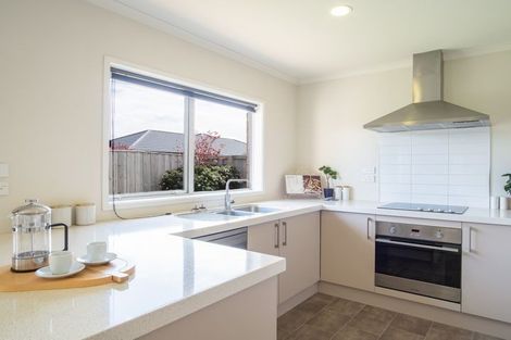 Photo of property in 21 Faringdon Boulevard, Rolleston, 7615