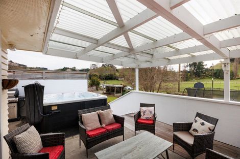 Photo of property in 69 Ongo Road, Hunterville, 4730