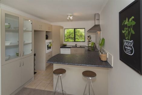 Photo of property in 8 Ali Place, Ranui, Auckland, 0612