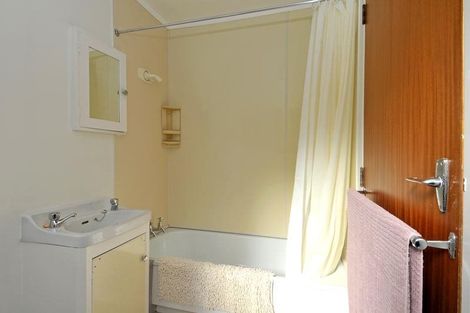 Photo of property in 41 Chartwell Drive, Crofton Downs, Wellington, 6035