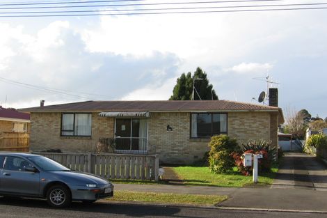 Photo of property in 17 Liston Crescent, Hillcrest, Hamilton, 3216
