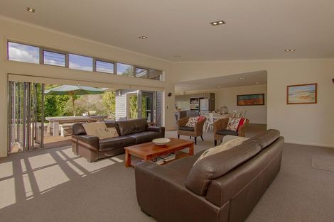 Photo of property in 9 Taunui Place, Cooks Beach, Whitianga, 3591