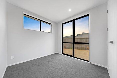Photo of property in 5 Paihere Street, Huapai, Kumeu, 0810
