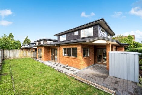 Photo of property in 16h Lincoln Road, Henderson, Auckland, 0610