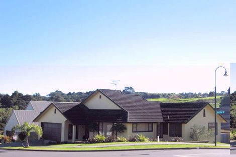 Photo of property in 341 Hill Road, The Gardens, Auckland, 2105