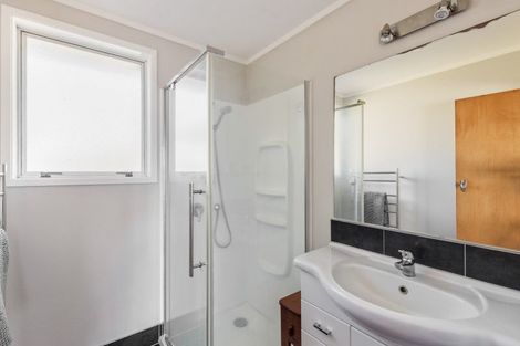 Photo of property in 65a Riversdale Drive, Merrilands, New Plymouth, 4312