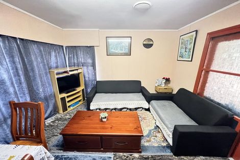 Photo of property in 2/96 Tui Road, Papatoetoe, Auckland, 2025