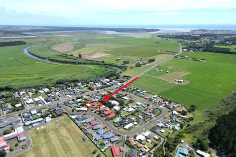 Photo of property in 42 Herrington Street, Foxton, 4814