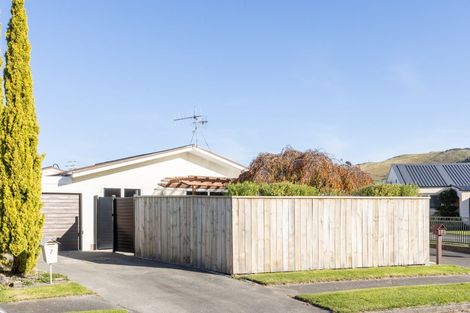 Photo of property in 7 Weathers Place, Taradale, Napier, 4112