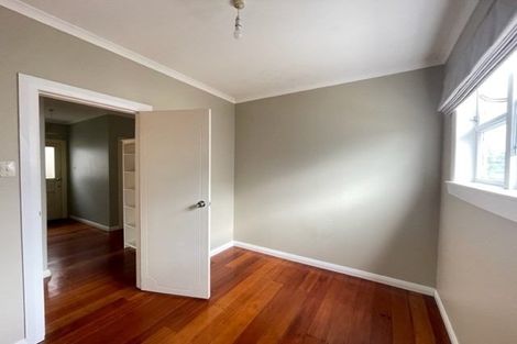 Photo of property in 26 Avon Street, Island Bay, Wellington, 6023
