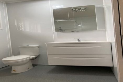 Photo of property in 3/2 Mickle Street, Te Atatu South, Auckland, 0610