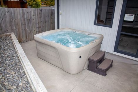 Photo of property in 30 Rutherford Crescent, Hanmer Springs, 7334