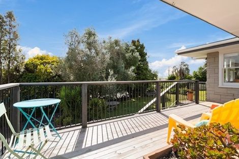 Photo of property in 38 Omokoroa Road, Omokoroa, 3114