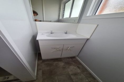 Photo of property in 28-30 Lake Pupuke Drive, Takapuna, Auckland, 0622