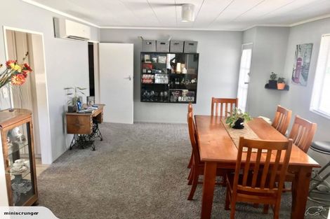 Photo of property in 2/71 Gemstone Drive, Birchville, Upper Hutt, 5018