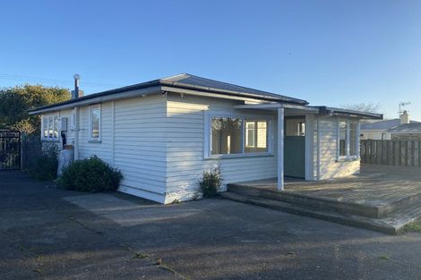 Photo of property in 12 Woburn Street, Waipukurau, 4200