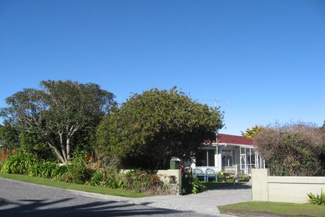 Photo of property in 2 Hewlett Road, Karoro, Greymouth, 7805