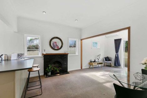 Photo of property in 88 Maupuia Road, Maupuia, Wellington, 6022