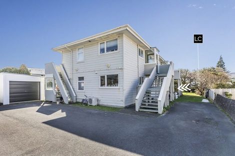 Photo of property in 3/139 Queens Drive, Lyall Bay, Wellington, 6022