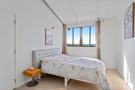 Photo of property in 1/813 East Coast Road, Northcross, Auckland, 0630