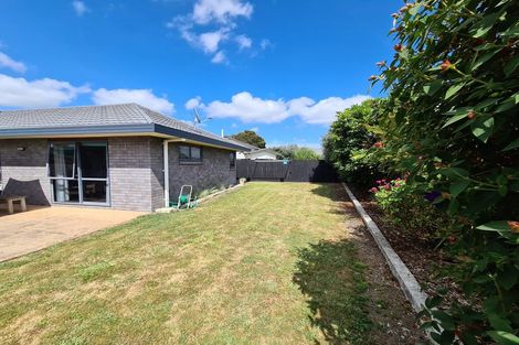 Photo of property in 15 Mangakoea Place, St Andrews, Hamilton, 3200