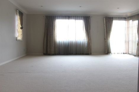 Photo of property in 15 Kaseng Place, East Tamaki Heights, Auckland, 2016