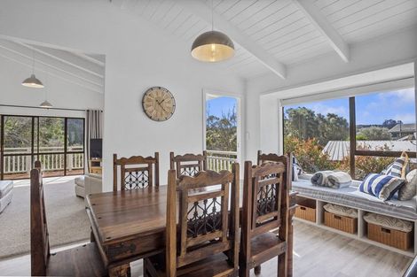Photo of property in 124 Pepe Road, Tairua, 3508