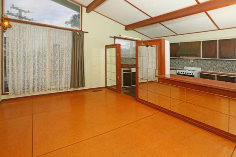 Photo of property in 6 Meadow Crescent, Te Atatu South, Auckland, 0602