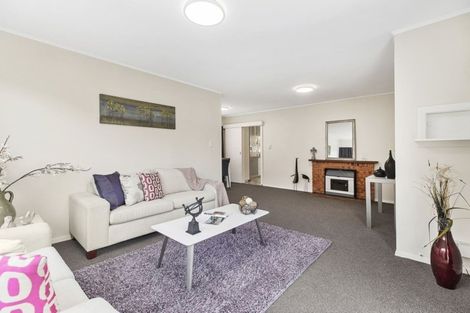 Photo of property in 31 Olivia Crescent, Tawa, Wellington, 5028