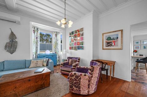 Photo of property in 1/59 Rawene Road, Birkenhead, Auckland, 0626