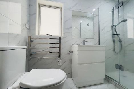 Photo of property in 2/49 Gloucester Road, Manurewa, Auckland, 2102