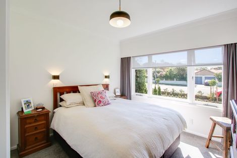 Photo of property in 404 Kitchener Street, Hastings, 4122