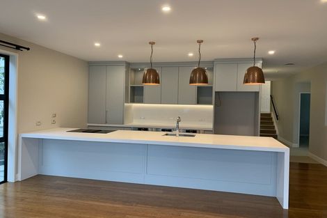 Photo of property in 102 Bassett Road, Remuera, Auckland, 1050