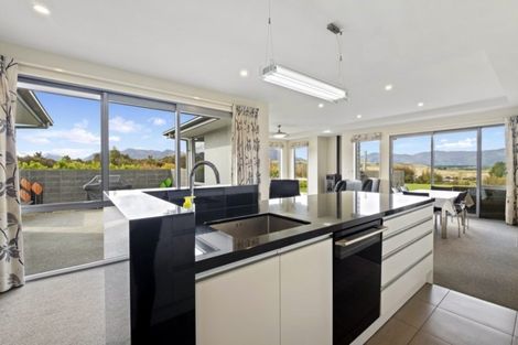 Photo of property in 1 Hardie Place, Albert Town, Wanaka, 9305